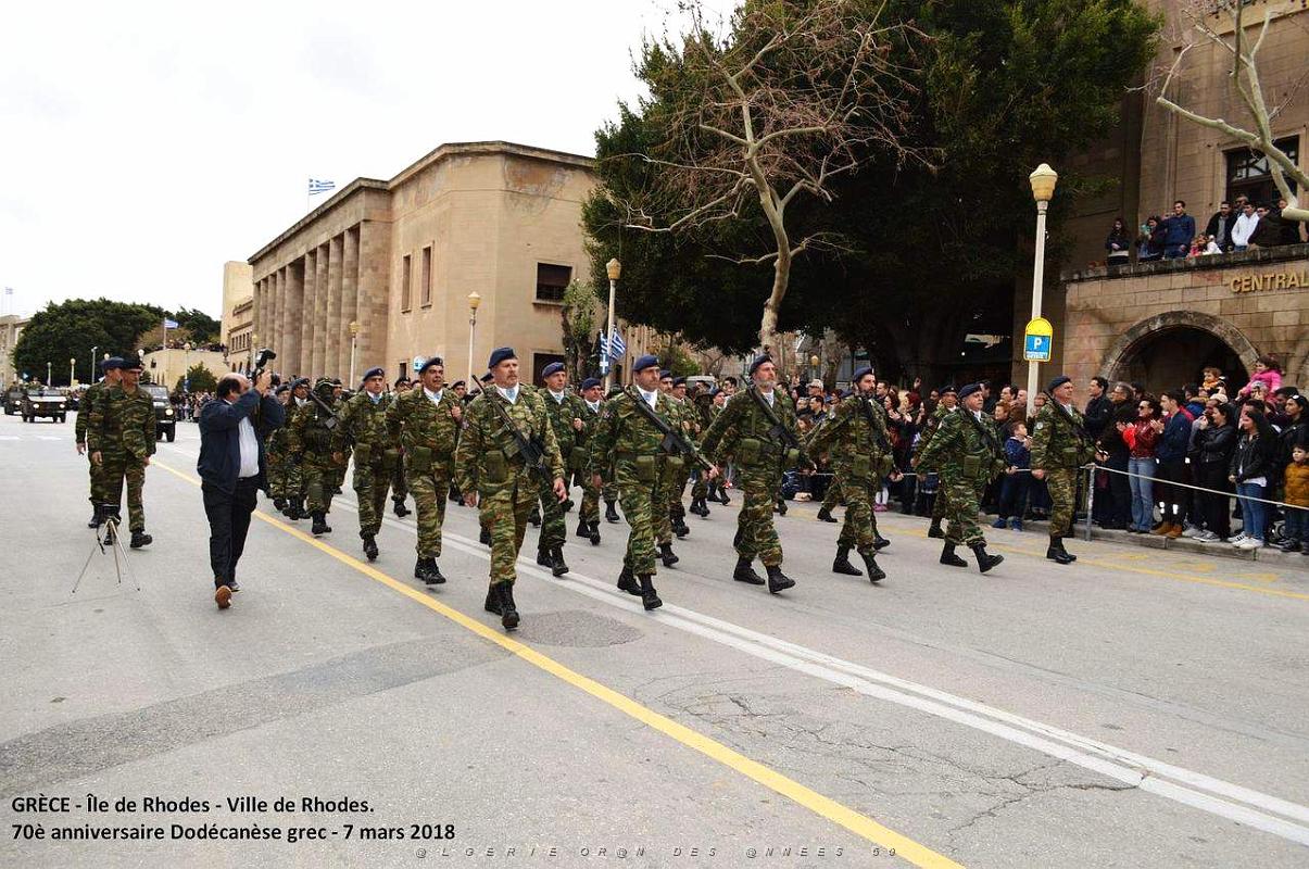 325- Rhodes- Defile Dodecanese grec.JPG